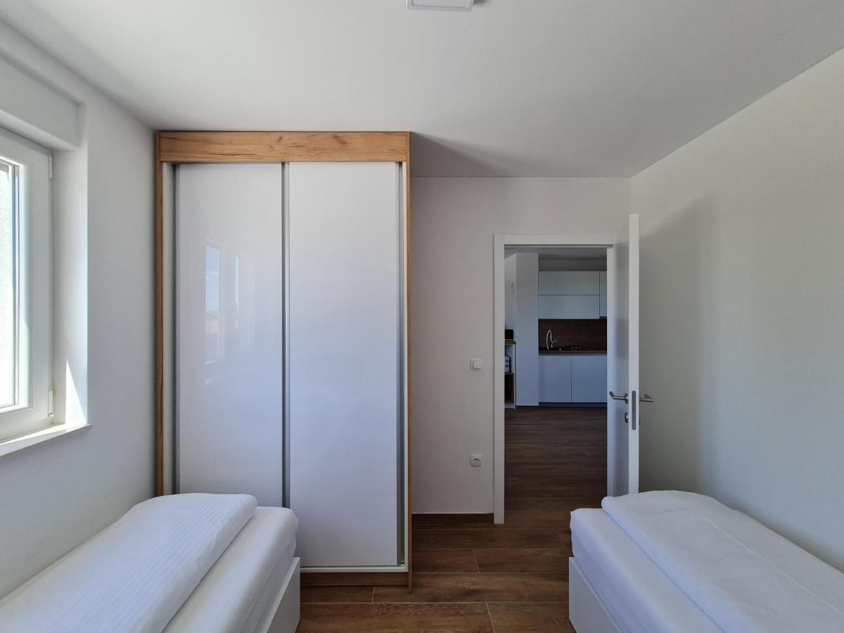 Apartmani Adria Nin Zewnętrze zdjęcie