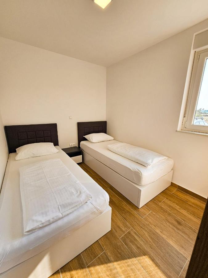 Apartmani Adria Nin Zewnętrze zdjęcie